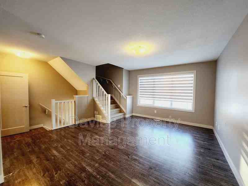140 Youville Drive East Nw #13 - Photo 7 of 15