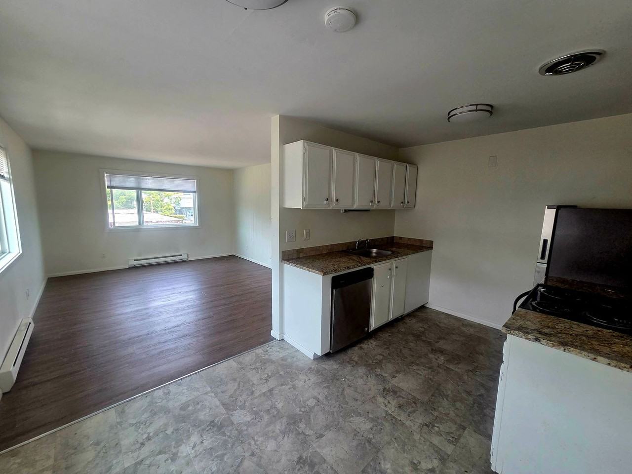 Rail Apartments - Photo 7 of 20