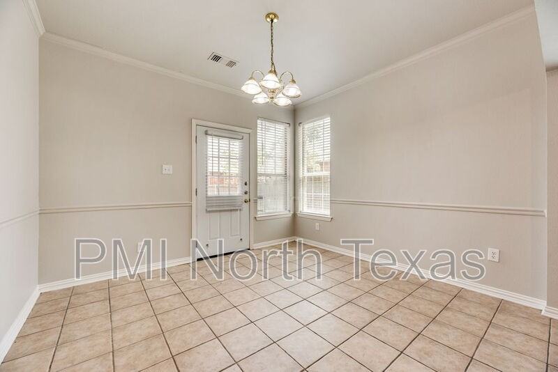 11632 Lenox Ln - Photo 7 of 22