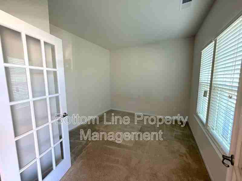 1524 Bailiff Ct Sw - Photo 4 of 25