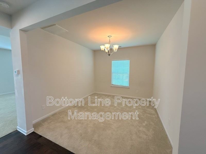 1524 Bailiff Ct Sw - Photo 5 of 25