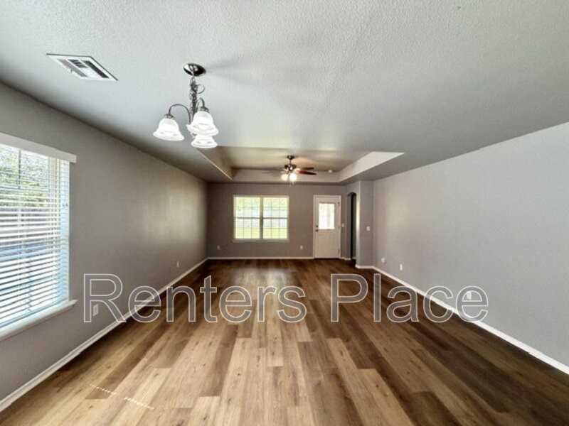 416 E Birch St - Photo 2 of 13
