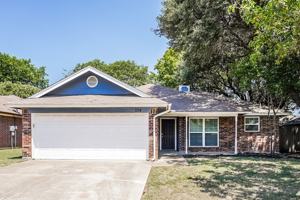 featured image of 1124 W Hills Ter