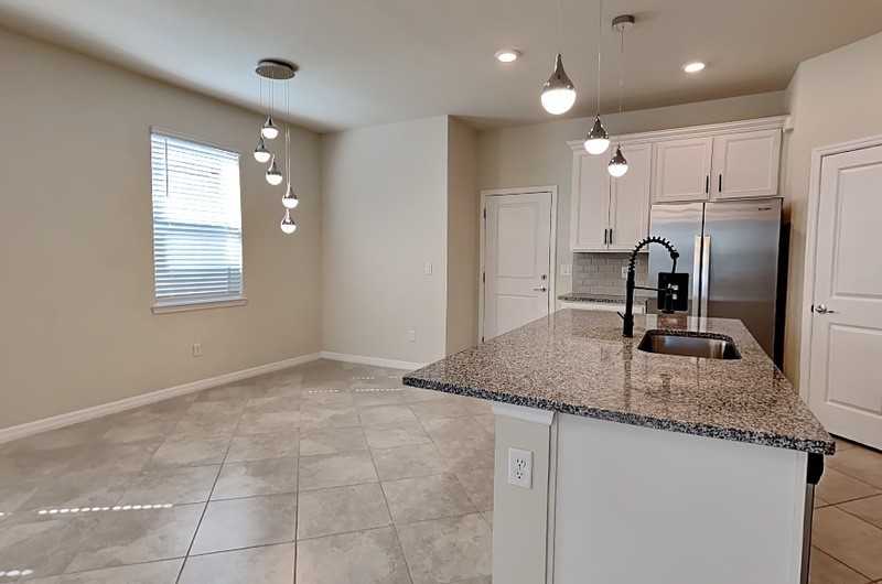 5634 Wooden Pine Dr - Photo 2 of 20