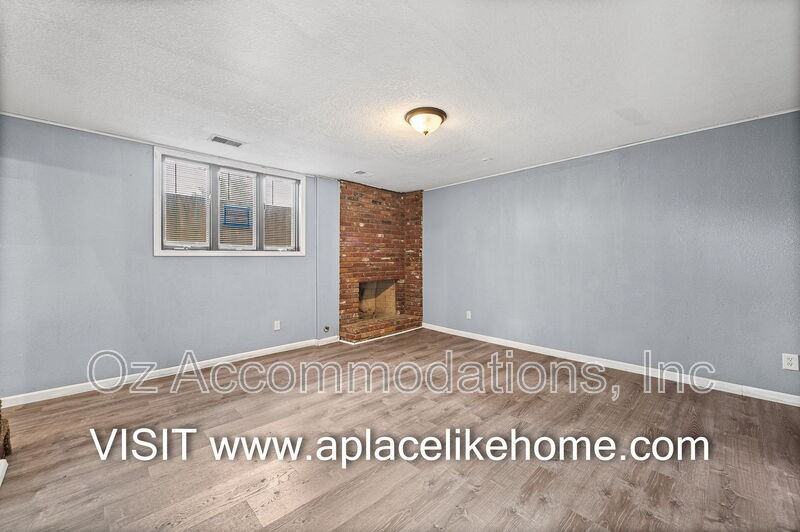 608 E 78th St - Photo 6 of 39