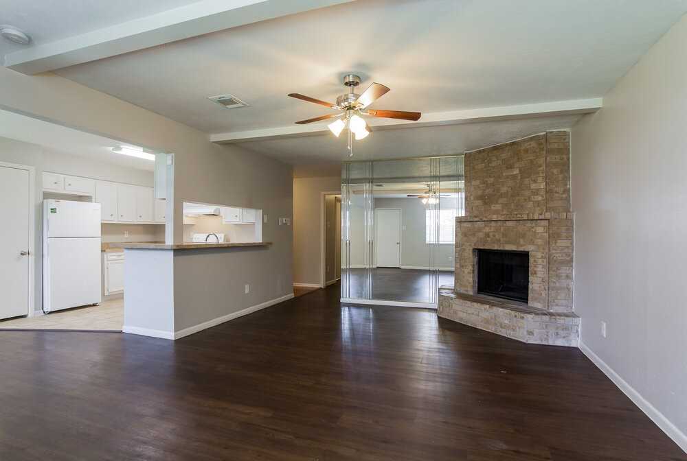 2707 Skelton Dr - Photo 3 of 15