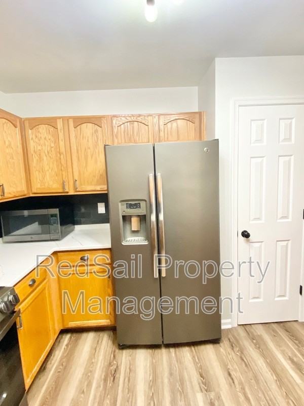 100 Zinfandel Rd - Photo 6 of 23