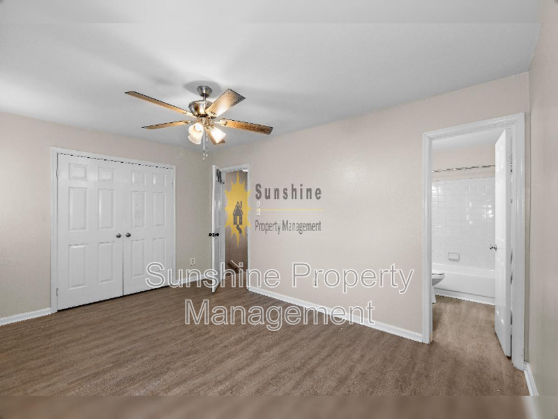 5121 Radcliff Cir - Photo 6 of 8