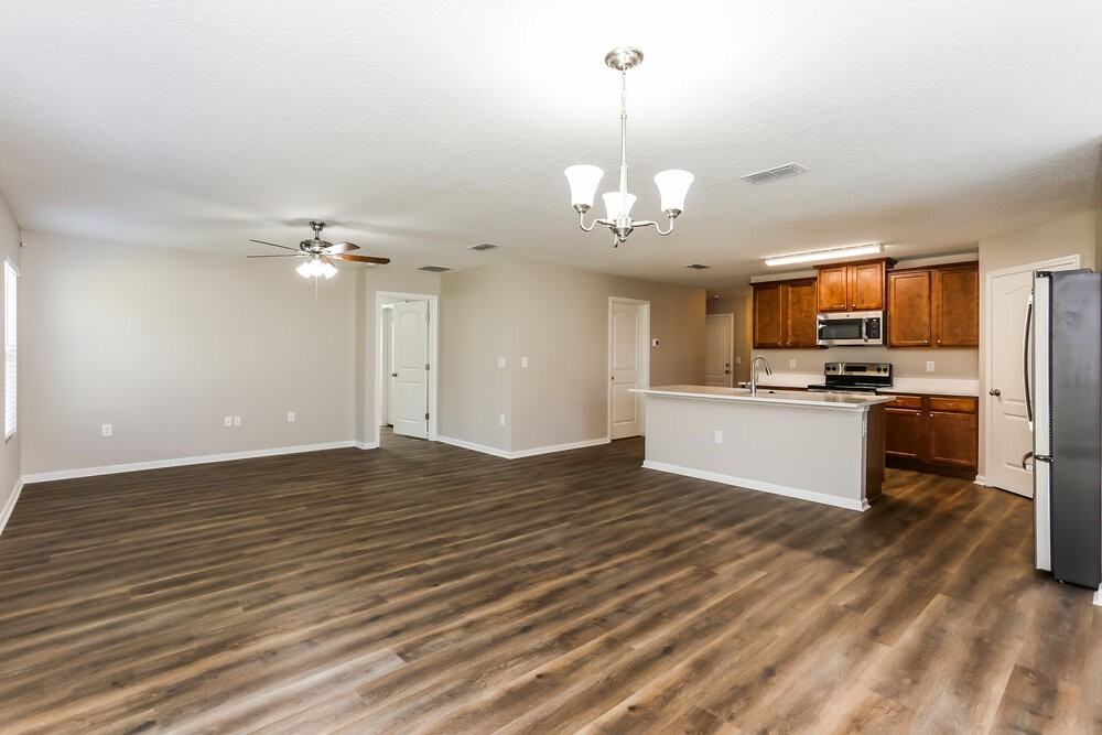 8769 Oxfordshire Ave E - Photo 6 of 16