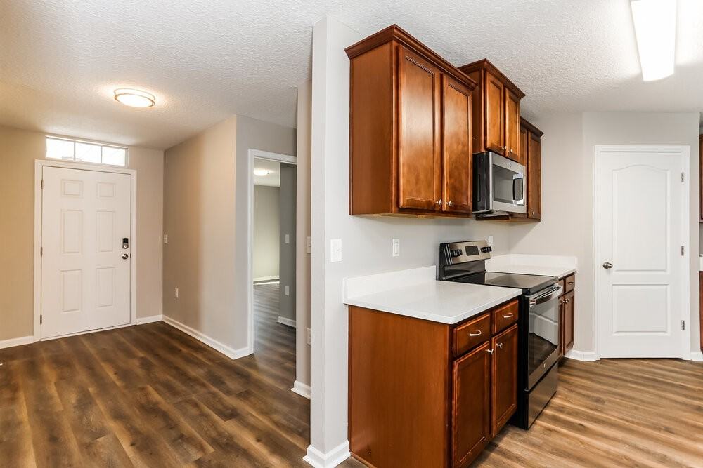 8769 Oxfordshire Ave E - Photo 7 of 16