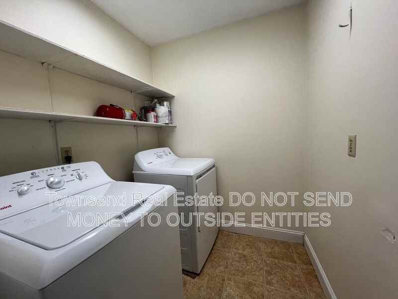 2213 Stanton St - Photo 7 of 15
