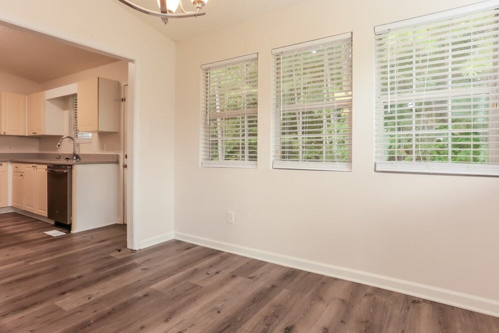 5987 Graywood Cir Se - Photo 7 of 18