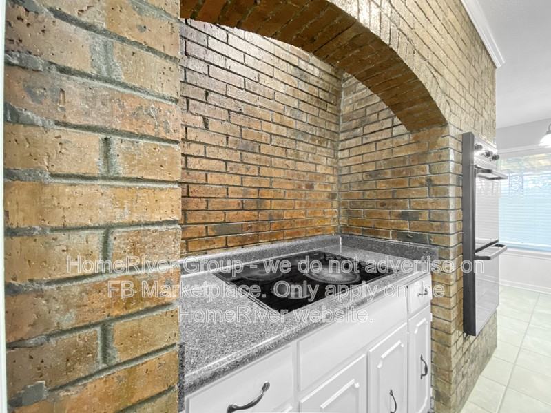 3106 Yates St - Photo 7 of 22