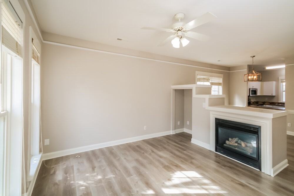 11318 Deer Ridge Ln - Photo 4 of 17