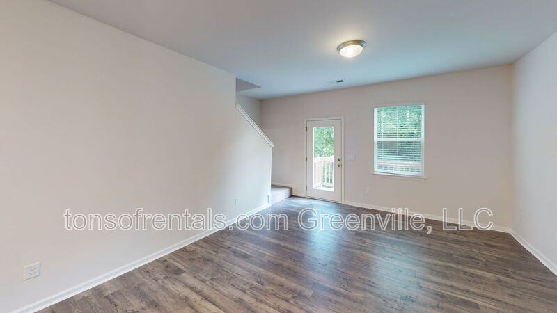 312 Highline Trl - Photo 4 of 18