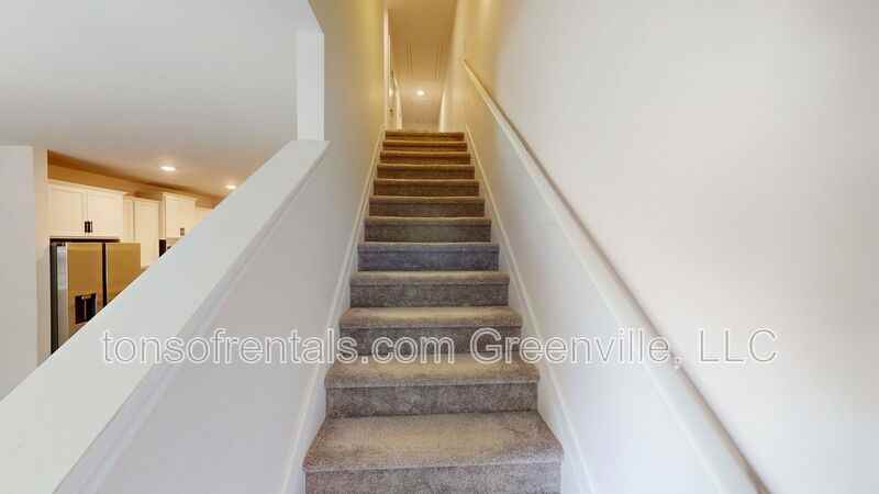 312 Highline Trl - Photo 7 of 18