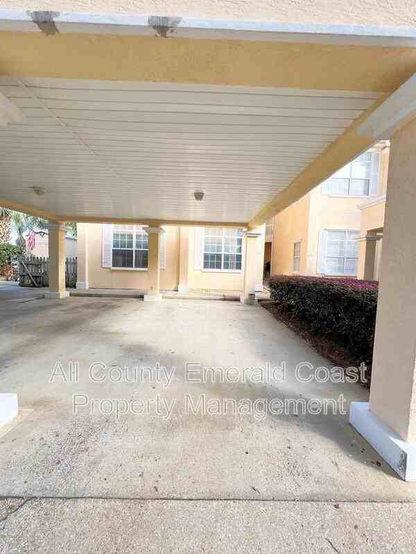 420 Oak Harbour Ln #201 - Photo 4 of 47