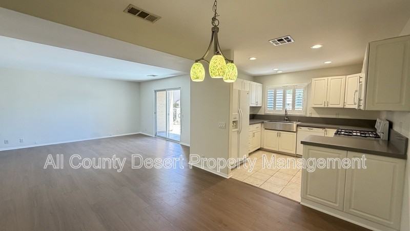 45374 Sunset Ln - Photo 3 of 29