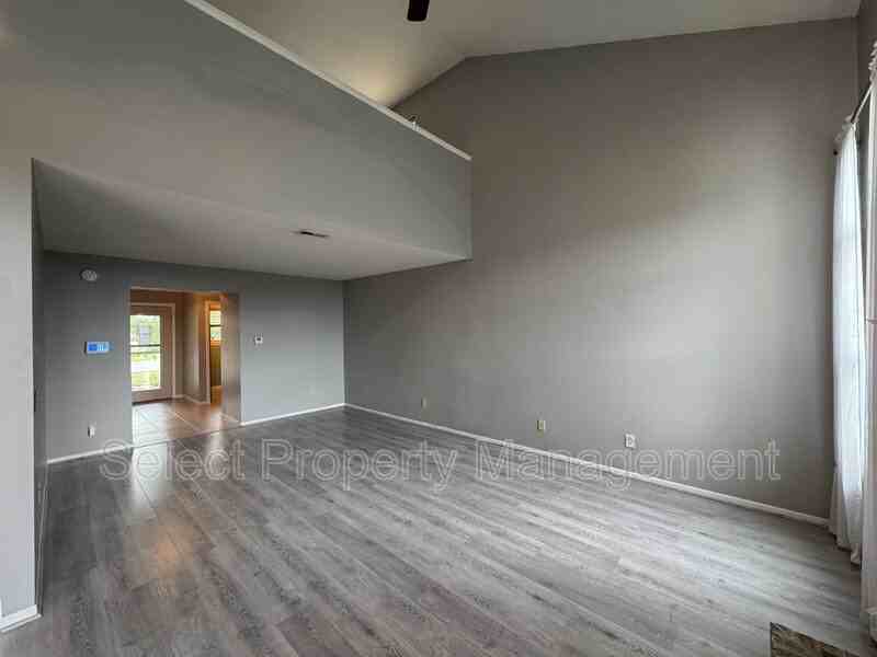 1632 Flint Lock Ln - Photo 3 of 22
