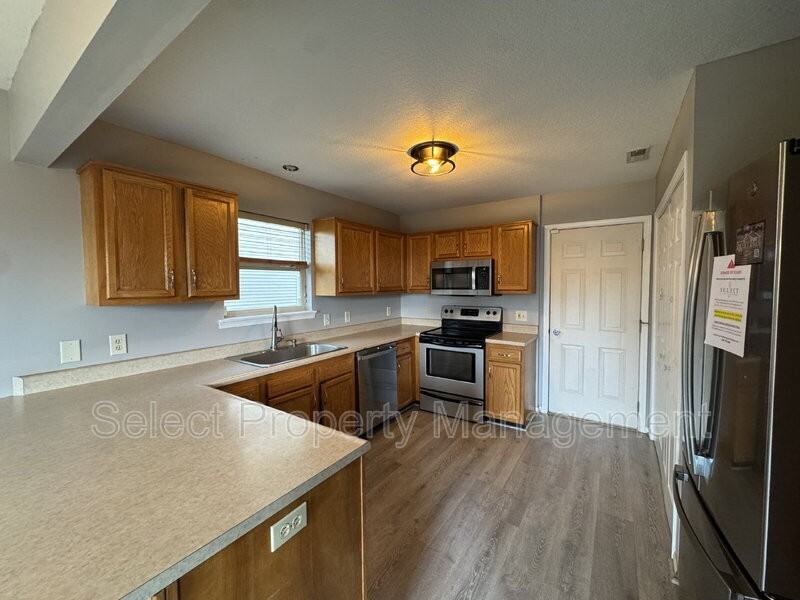 1632 Flint Lock Ln - Photo 5 of 22