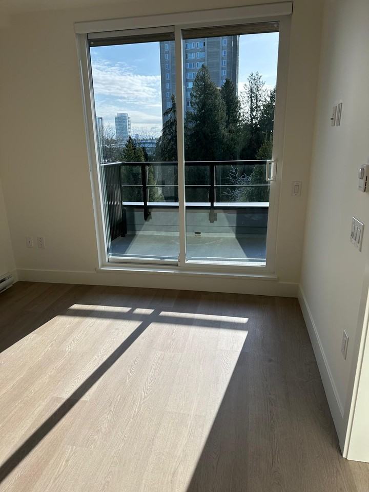 10065 133 Street #612 - Photo 5 of 12