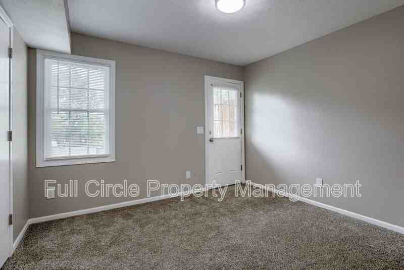 2710 N 1st St #3 - Photo 7 of 9