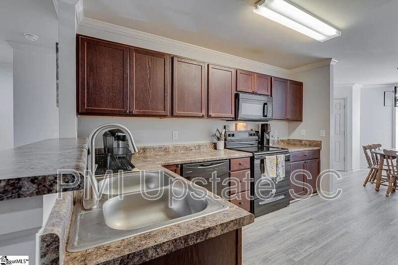 1122 E Lee Rd - Photo 6 of 27