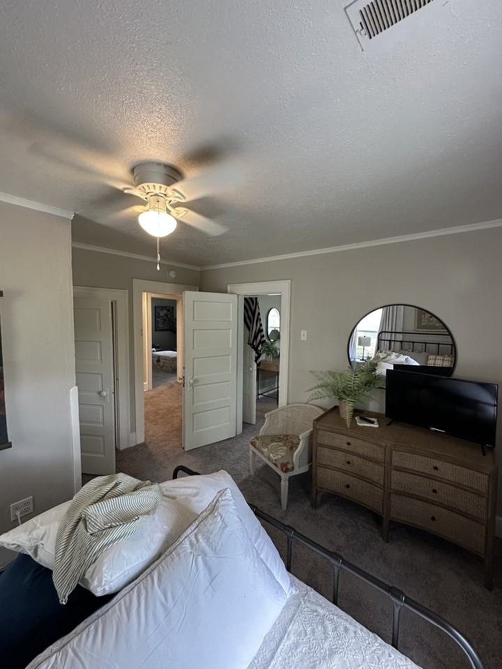 1508 E Main St #1-2 - Photo 5 of 15
