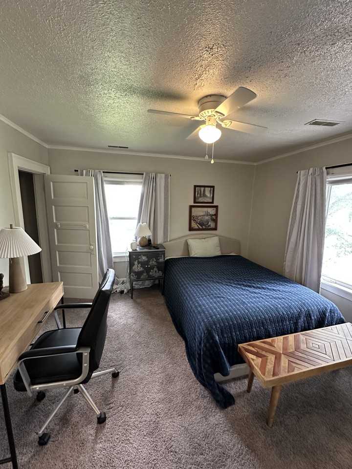 1508 E Main St #1-2 - Photo 6 of 15