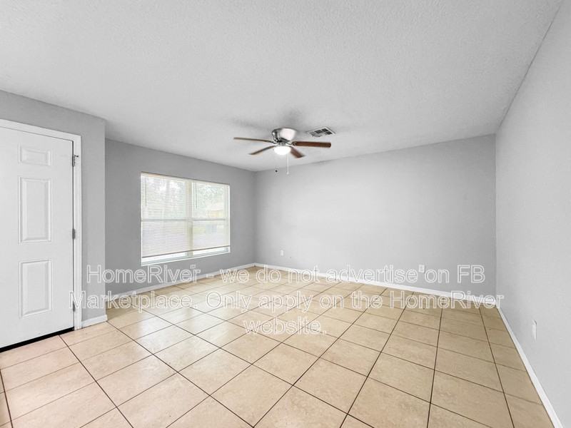 2213 E Emma St - Photo 6 of 21