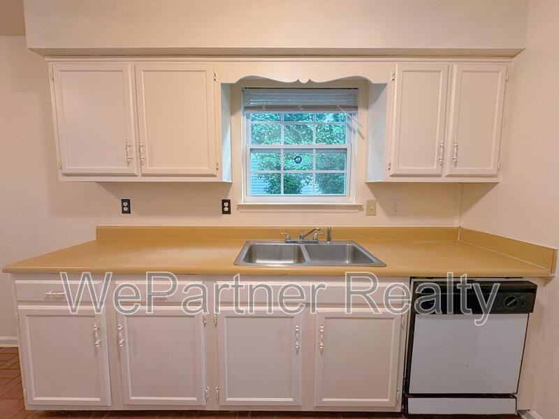 7416 Dartmouth Ct - Photo 7 of 17