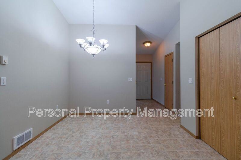 1312 Se 352nd Ave - Photo 6 of 17