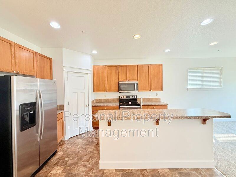 3326 Nw 47th Dr - Photo 2 of 30