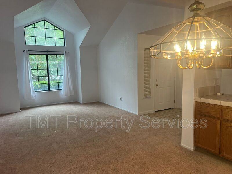 7761 Roberts River Way - Photo 4 of 18