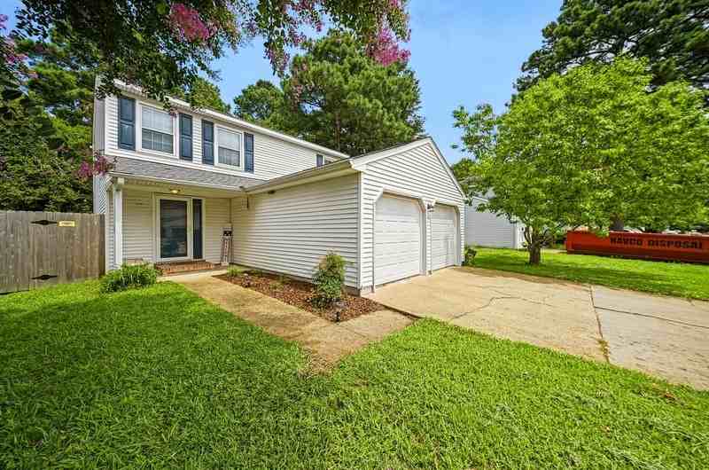 1119 Mill Lake Quarter - Photo 2 of 33