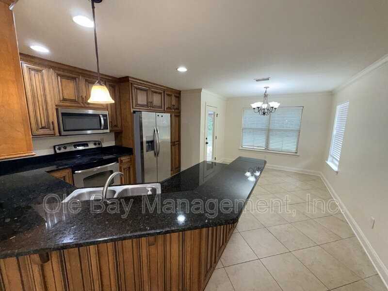 18 Breydon Ct - Photo 4 of 8