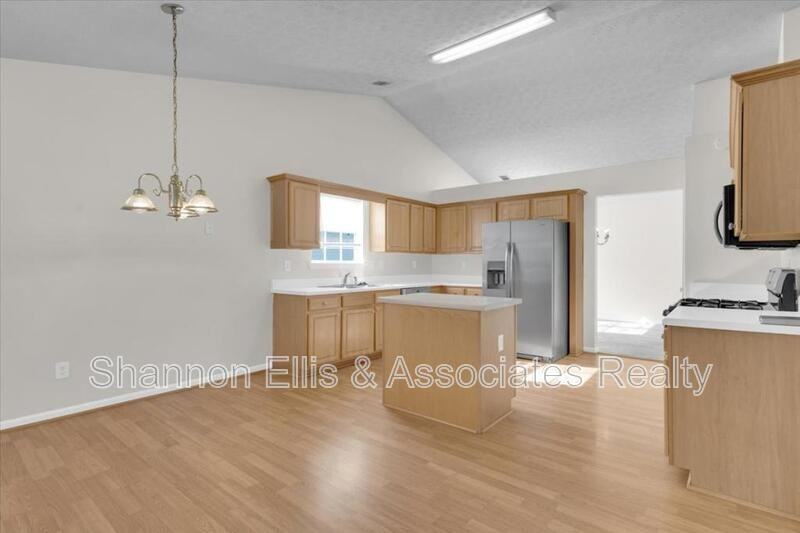 2343 Cove Lake Way - Photo 6 of 33