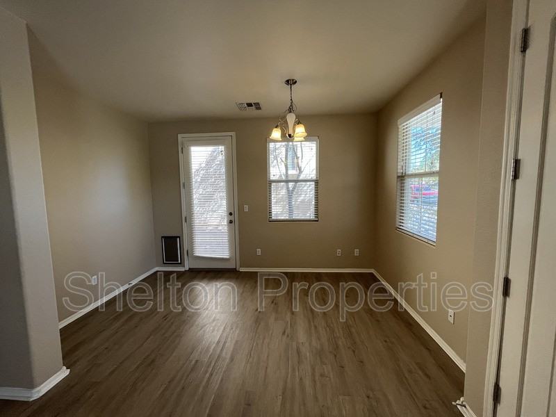 2958 N Clanton St - Photo 4 of 42