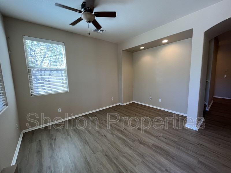2958 N Clanton St - Photo 5 of 42