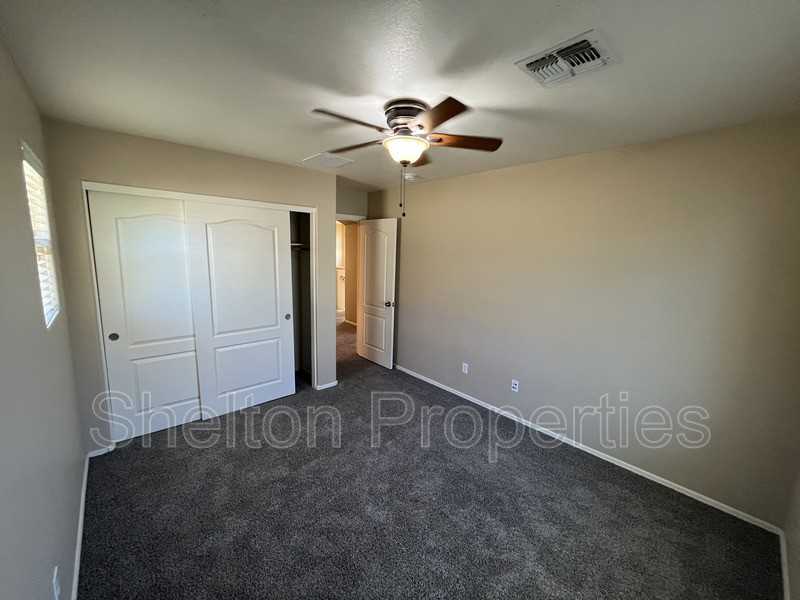 2958 N Clanton St - Photo 7 of 42