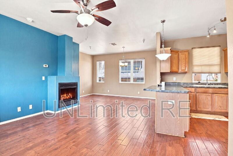 2455 W Silverton Dr - Photo 5 of 37
