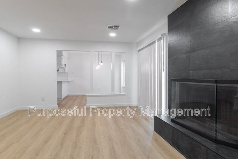 8913 Bentree Country Way - Photo 6 of 27