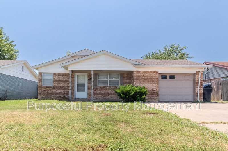 1324 Sw 61st Ter - Photo 2 of 25
