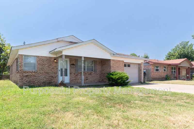1324 Sw 61st Ter - Photo 3 of 25