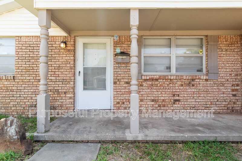 1324 Sw 61st Ter - Photo 4 of 25