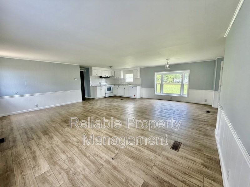 1548 Cornwallis Rd - Photo 2 of 15