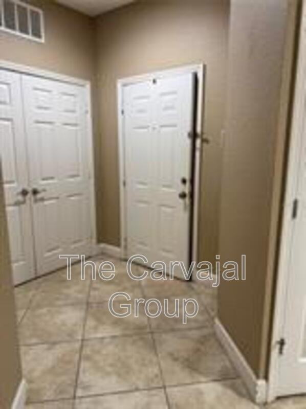 6335 Contessa Dr #107 - Photo 6 of 27