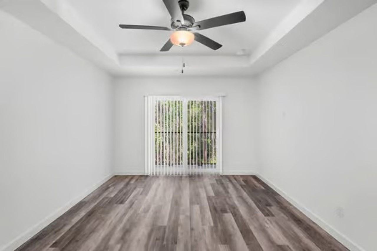 3182 Oleander Ave - Photo 2 of 16