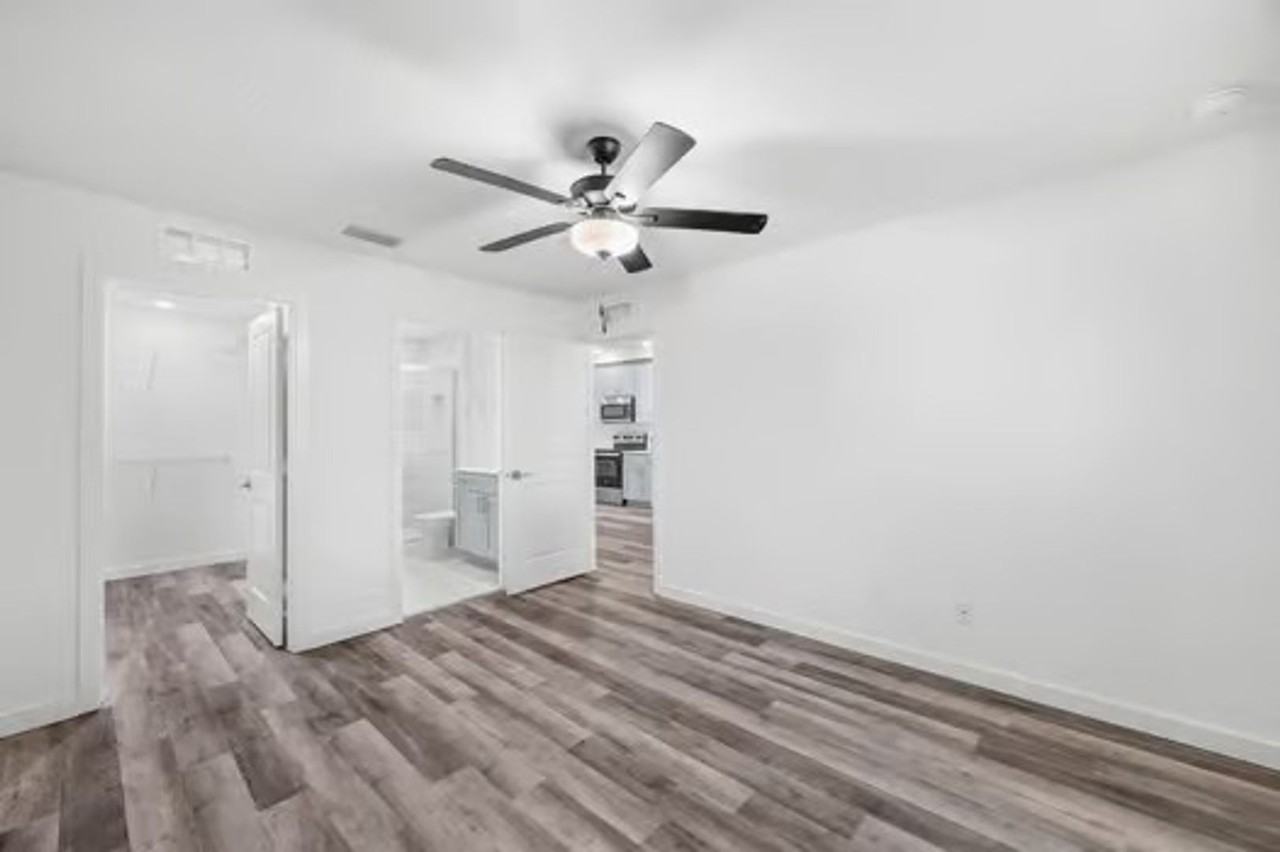 3182 Oleander Ave - Photo 3 of 16