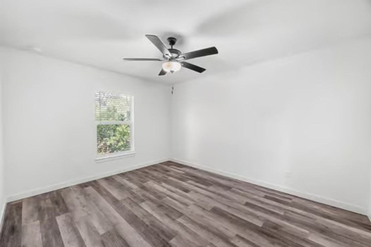 3182 Oleander Ave - Photo 5 of 16